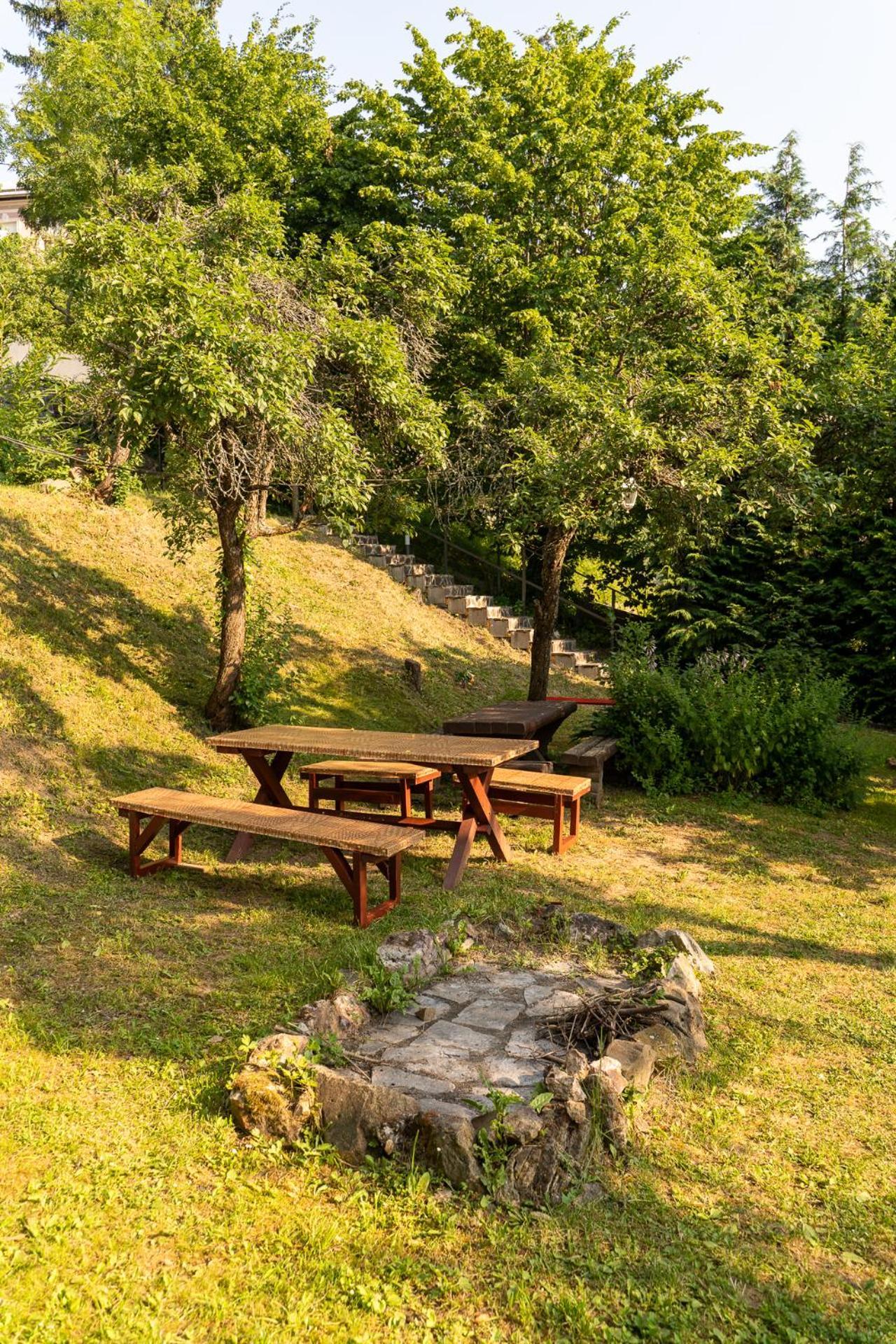 Penzión Príjemný Oddych Banska Stiavnica Exterior foto